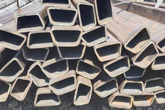 梯形管(梯形钢管)是一种横截面呈梯形的异型金属管材 梯形管(梯形钢管)是一种横截面呈梯形的异型金属管材